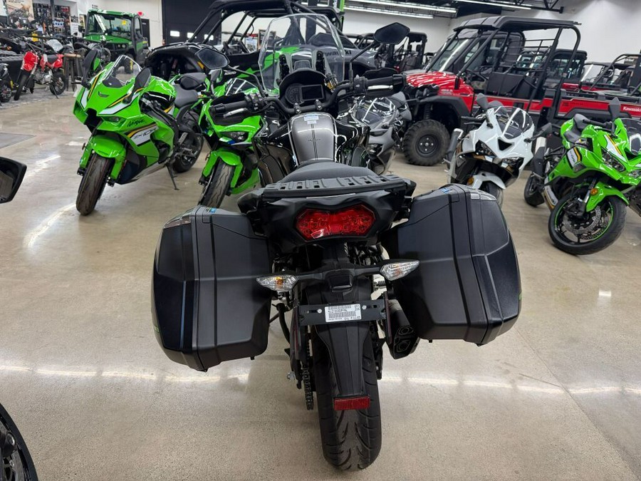 2023 Kawasaki Versys® 1000 SE LT+