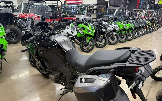 2023 Kawasaki Versys® 1000 SE LT+