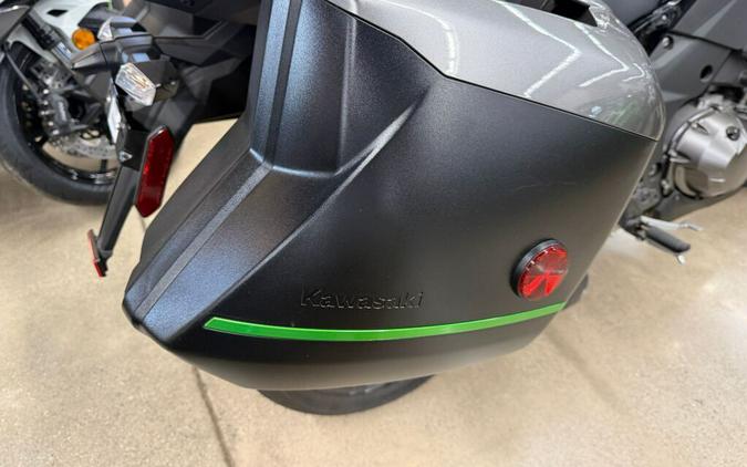 2023 Kawasaki Versys® 1000 SE LT+