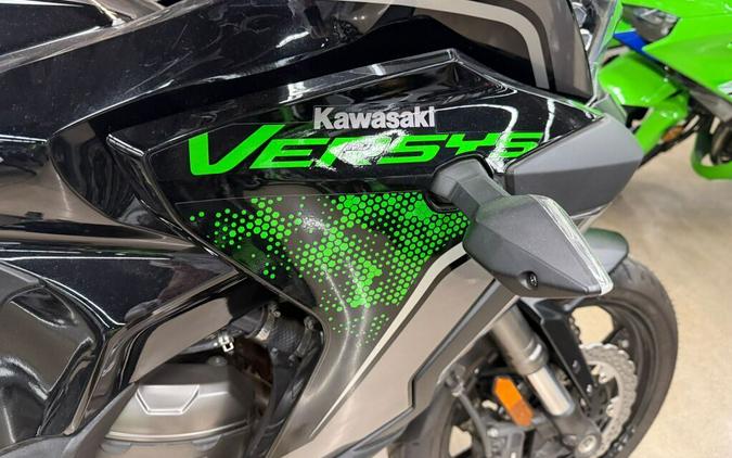 2023 Kawasaki Versys® 1000 SE LT+