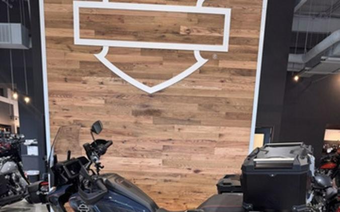 2025 Harley-Davidson Pan America CVO