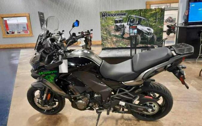 2022 Kawasaki Versys® 1000 SE LT+