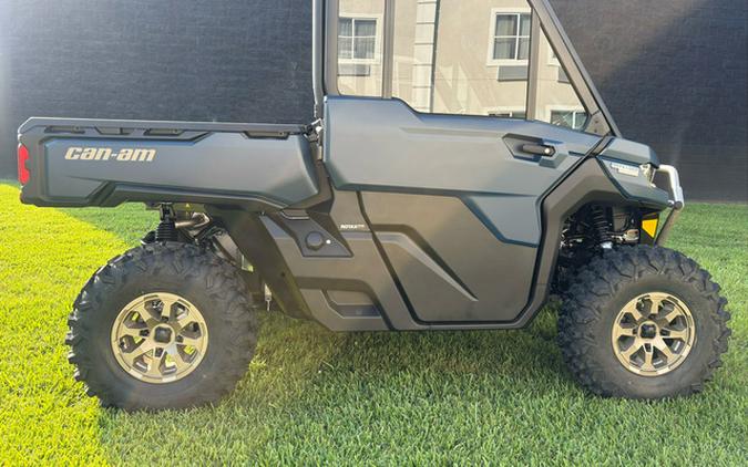 2025 Can-Am Defender Limited HD10