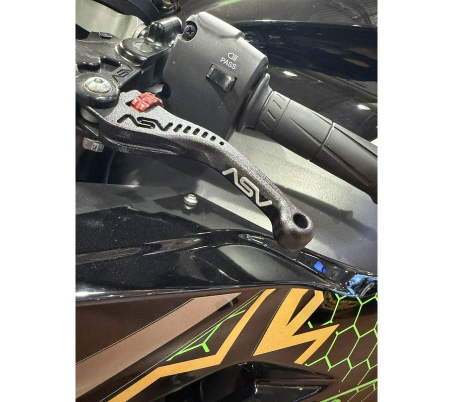2020 Kawasaki Ninja® ZX™-10R KRT Edition