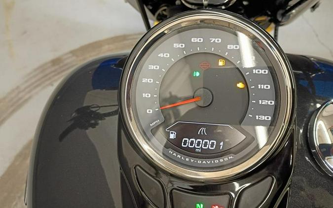 2026 Harley-Davidson® FLHC - Heritage Classic