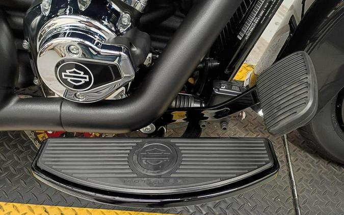 2026 Harley-Davidson® FLHC - Heritage Classic