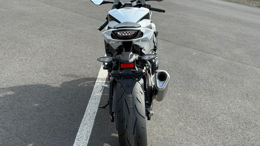 2026 Honda CBR1000RR Base