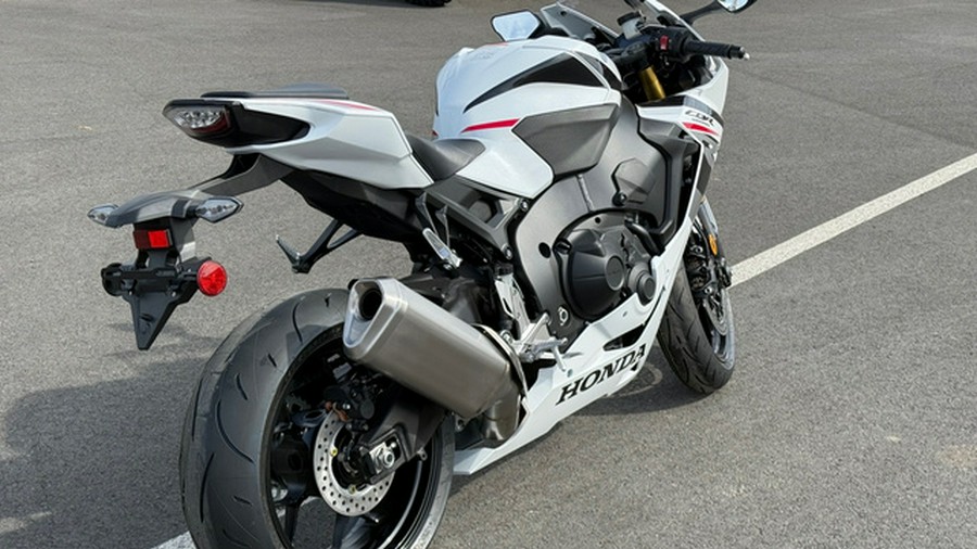 2026 Honda CBR1000RR Base