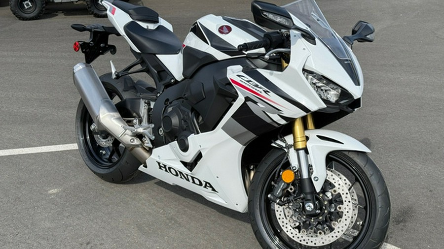2026 Honda CBR1000RR Base