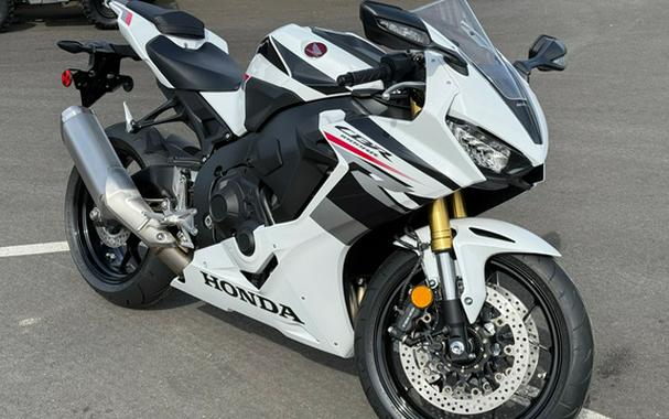 2026 Honda CBR1000RR Base