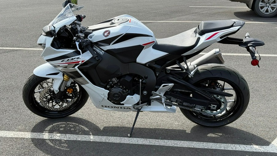 2026 Honda CBR1000RR Base