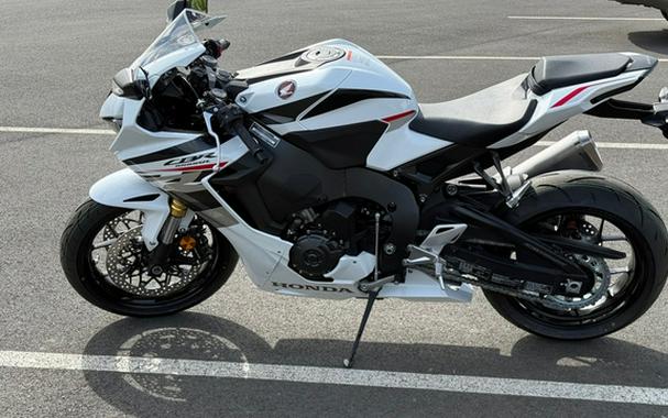 2026 Honda CBR1000RR Base