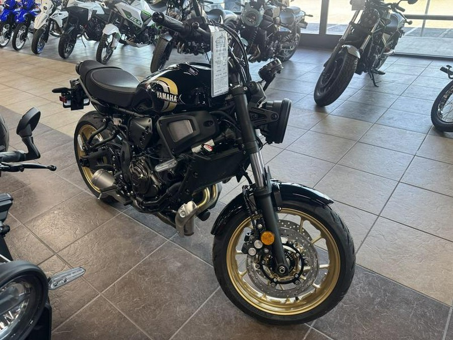 2025 Yamaha XSR700
