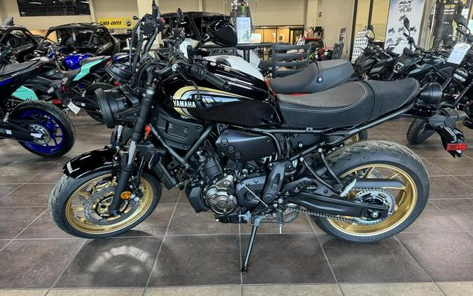 2025 Yamaha XSR700