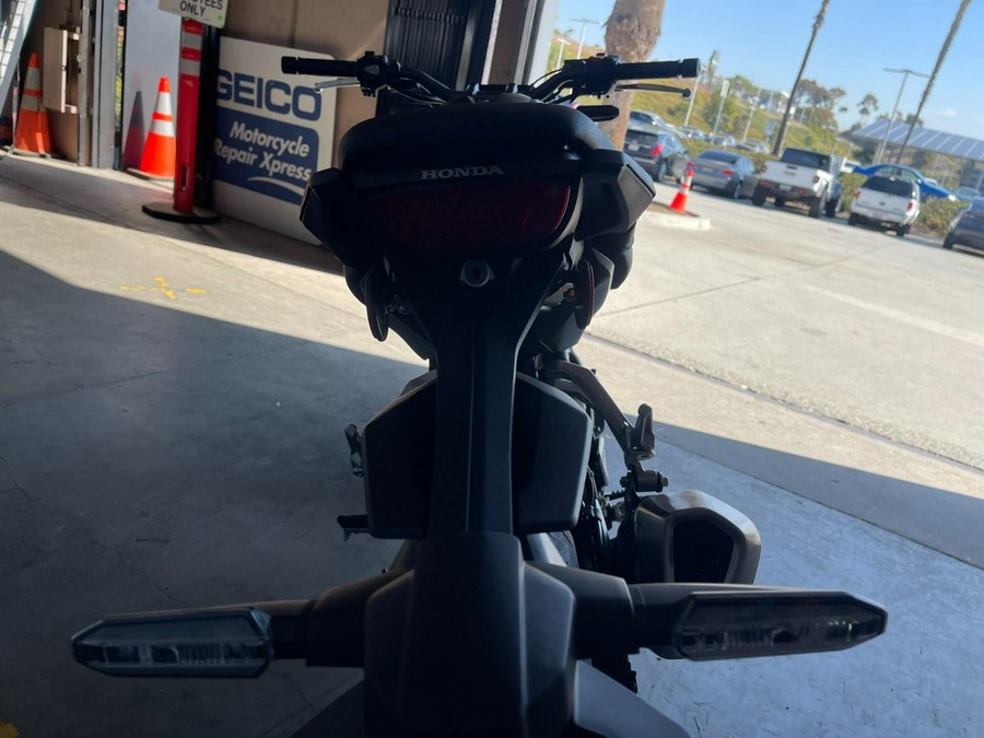 2025 Honda CB300R ABS