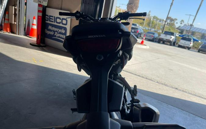 2025 Honda CB300R ABS