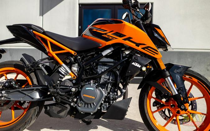 2023 KTM 200 DUKE