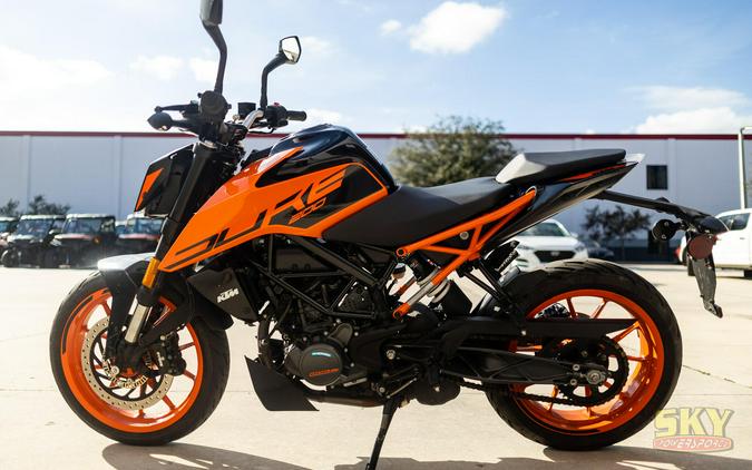 2023 KTM 200 DUKE