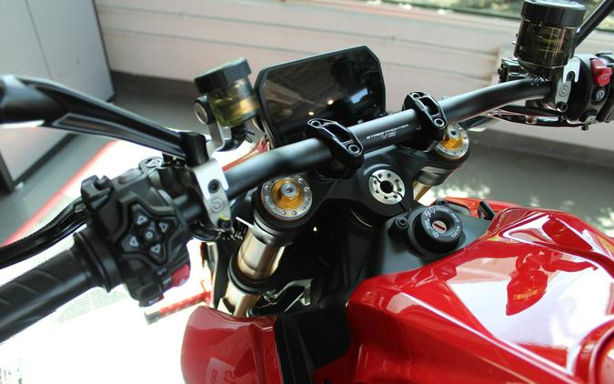 2025 Ducati Streetfighter V2S