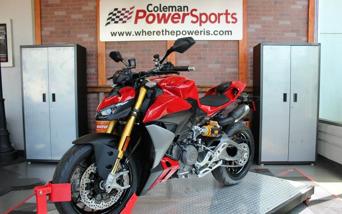 2025 Ducati Streetfighter V2S