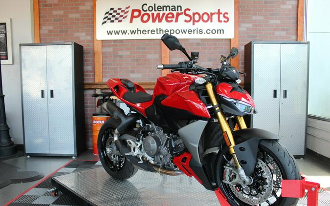 2025 Ducati Streetfighter V2S