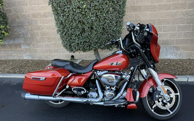 FLHX 2024 Street Glide®