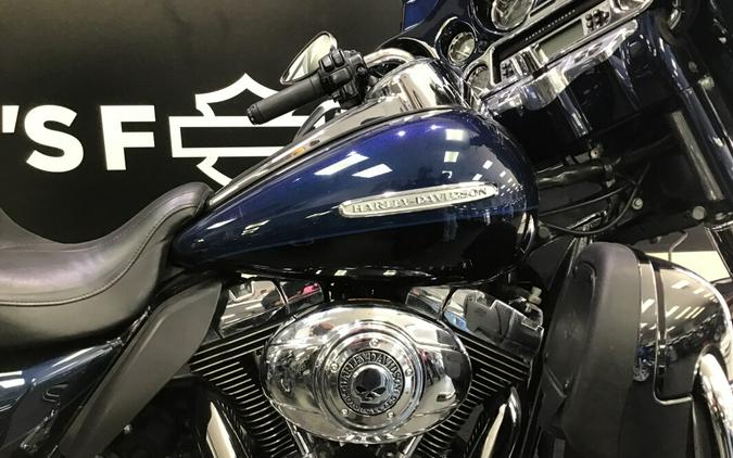 2013 Harley-Davidson® Electra Glide® Ultra Limited Big Blue Pearl/Vivid Black