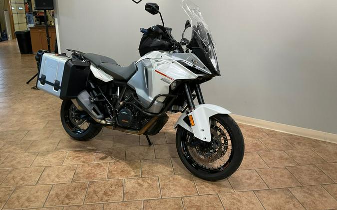 2016 KTM Super Adventure 1290 White