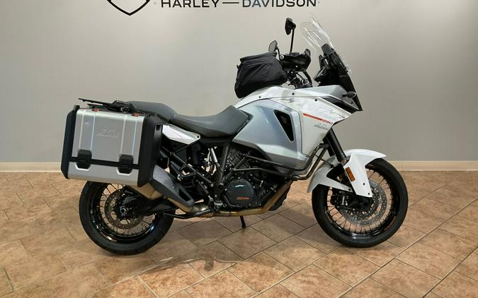 2016 KTM Super Adventure 1290 White