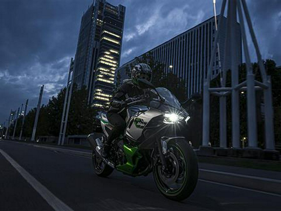 2024 Kawasaki Ninja 7 Hybrid ABS