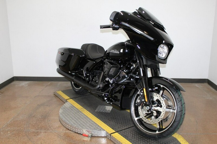 Harley-Davidson Street Glide® 2024 FLHX 84439766 VIVID BLACK