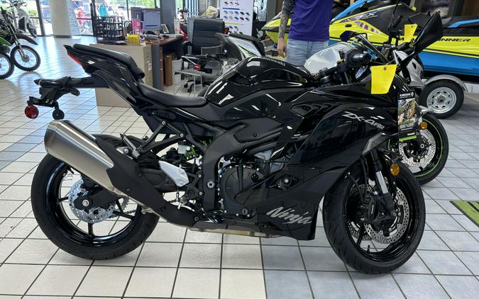 2024 Kawasaki Ninja® ZX™-4RR ABS