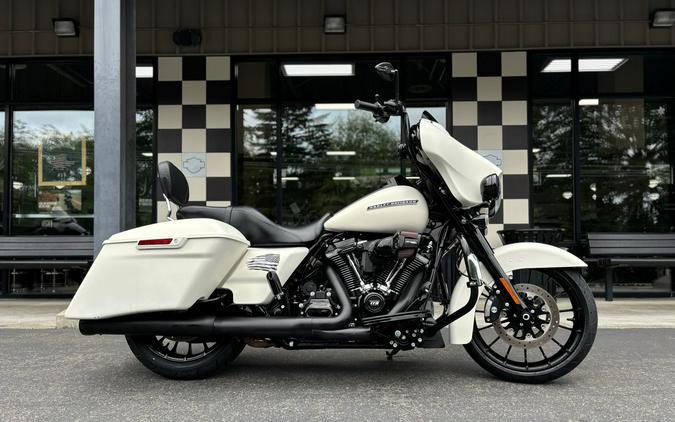 2018 Harley-Davidson Touring Street Glide Special