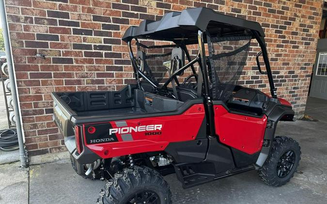 2025 Honda® Pioneer 1000 Deluxe