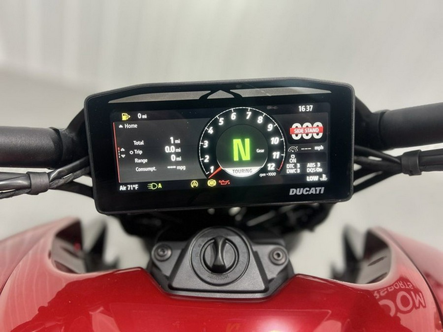 2026 Ducati XDiavel V4 Burning Red V4