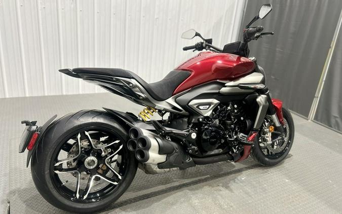 2026 Ducati XDiavel V4 Burning Red V4