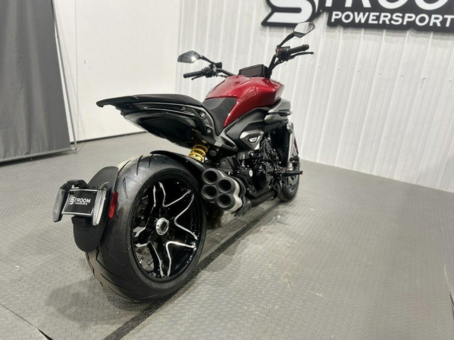 2026 Ducati XDiavel V4 Burning Red V4