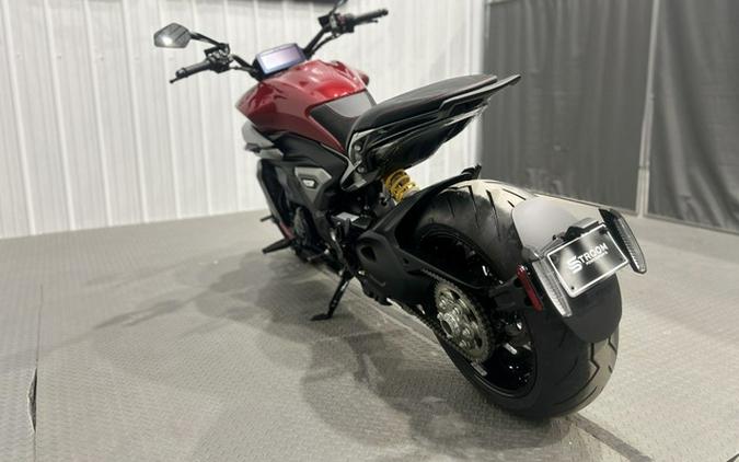 2026 Ducati XDiavel V4 Burning Red V4