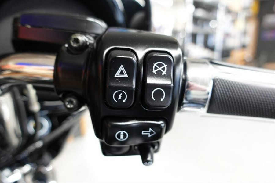 2015 Harley-Davidson Street Glide Special