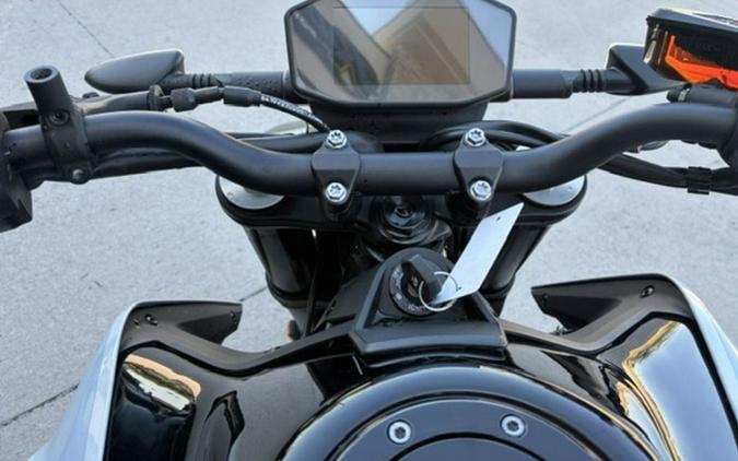 2024 KTM Duke 790