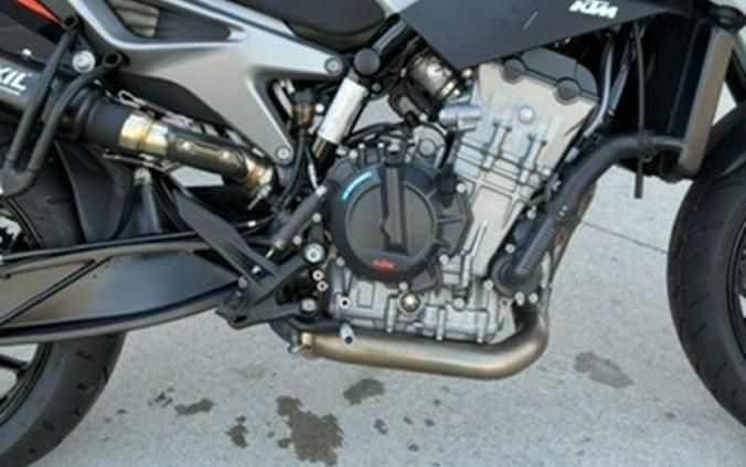 2024 KTM Duke 790