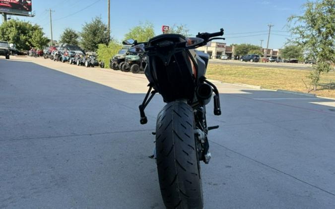 2024 KTM Duke 790