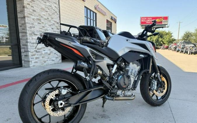 2024 KTM Duke 790