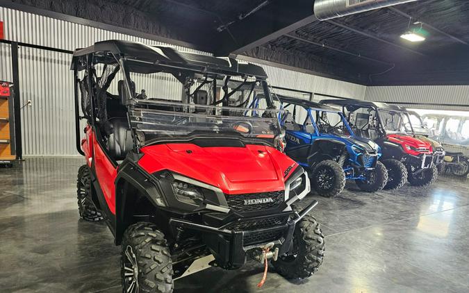 2016 Honda Pioneer 1000-5 Deluxe