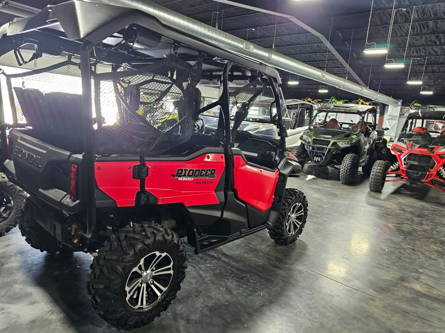 2016 Honda Pioneer 1000-5 Deluxe