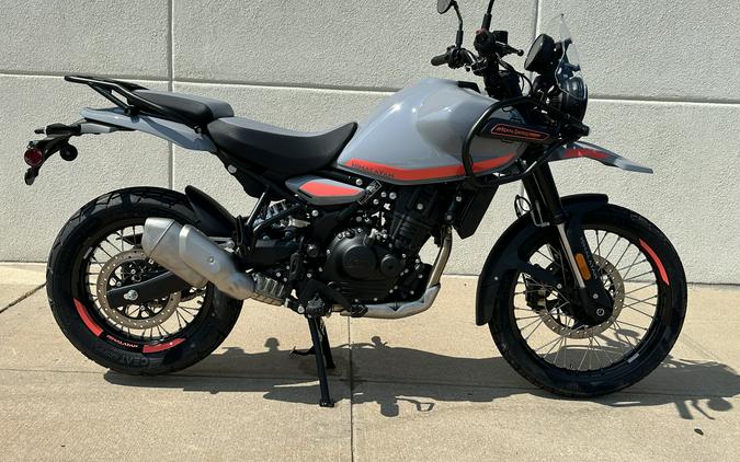 2025 Royal Enfield Himalayan