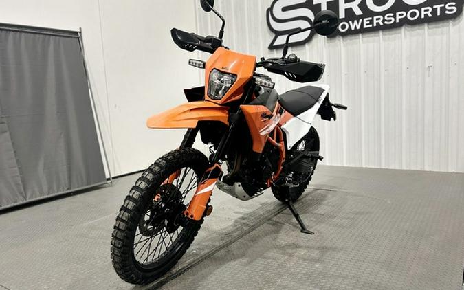 2026 KTM Enduro 390 R