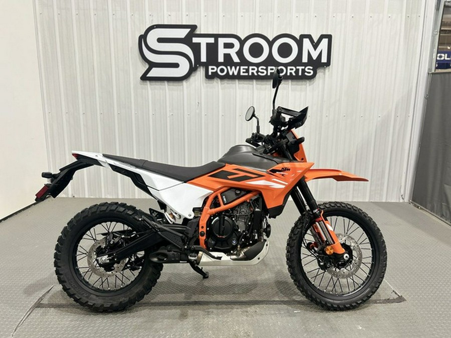 2026 KTM Enduro 390 R