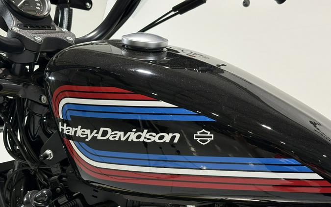 2021 Harley-Davidson® Iron 1200™ Vivid Black
