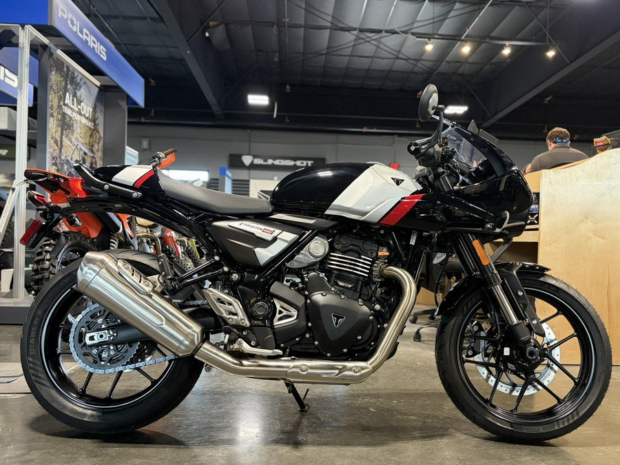 2026 Triumph Thruxton 400